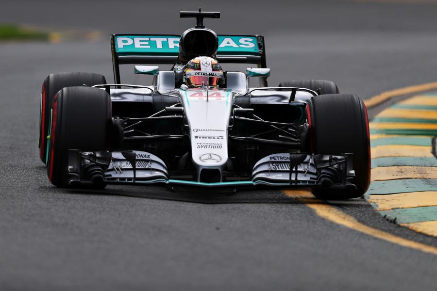  Mercedes-AMG F1 W08 EQ Power+ 2017 года  (фото 34 из 44)